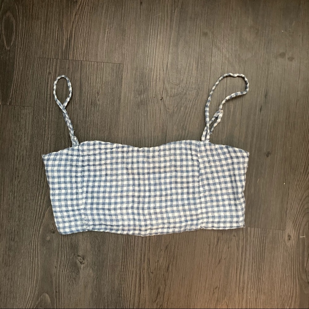 Brandy Melville crop tops